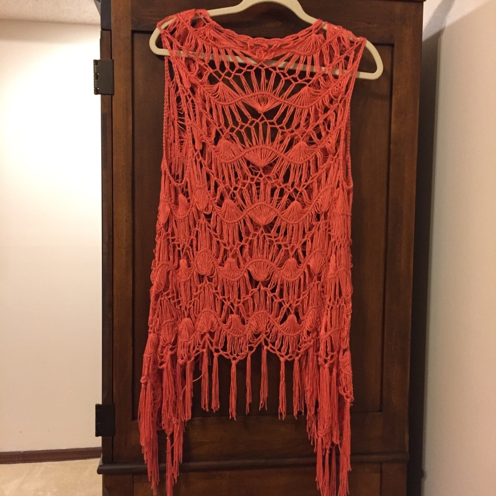 Vest - Picture 2 of 3